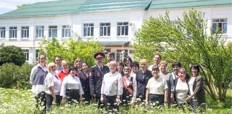 ❤️ От всей души поздравляем весь педагогический коллектив школы №13 г. Хадыженска с Днё...