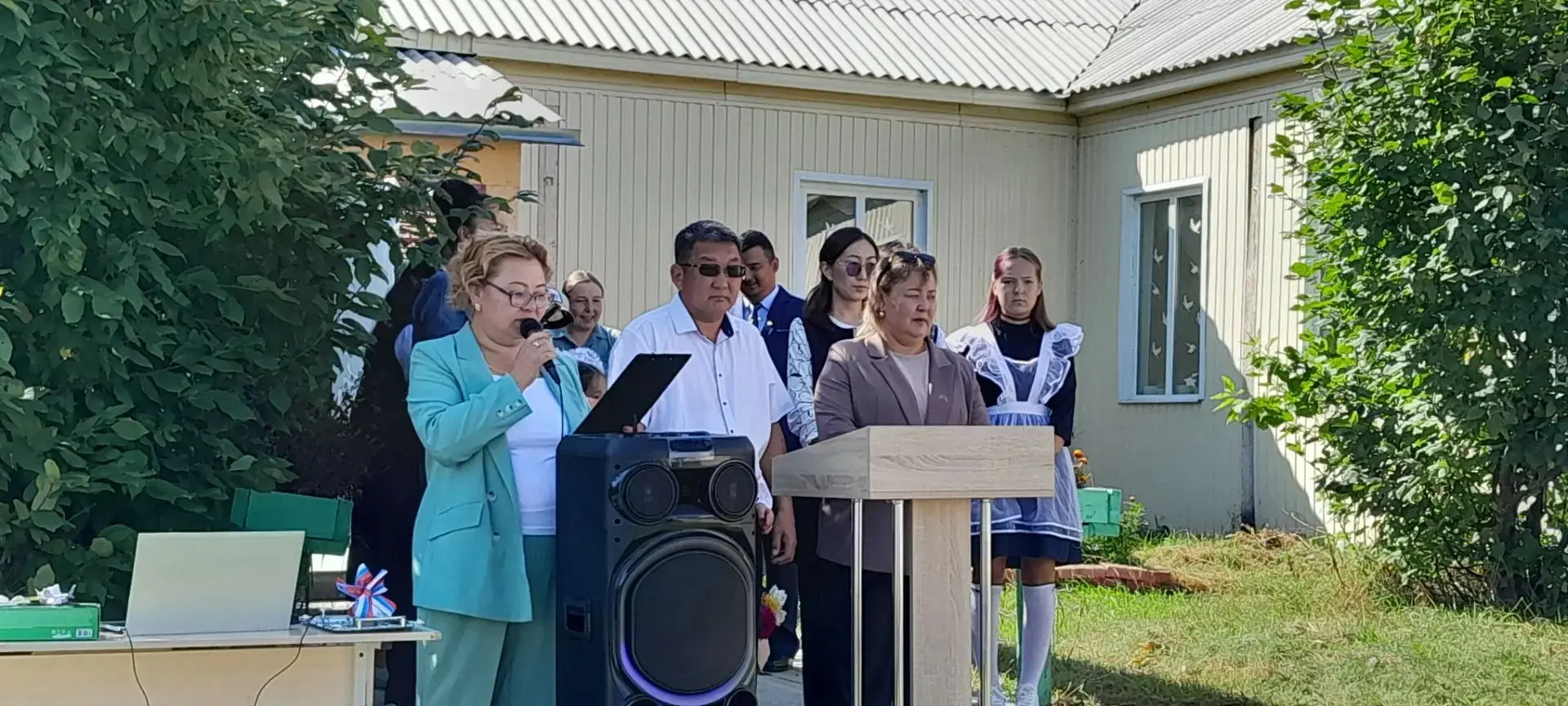 🎉 1 сентября в нашей школе прошла торжественная линейка! 🎉