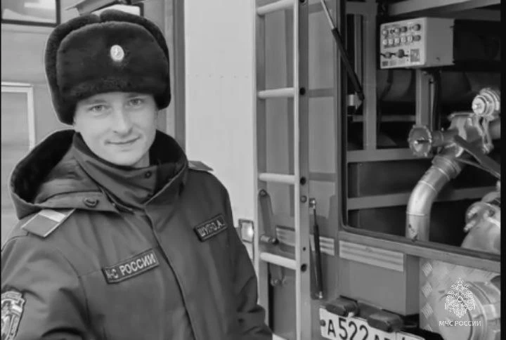 Сегодня в нашей гимназии — день памяти и гордости. Мы провели второе торжественное открытие «Парты Г