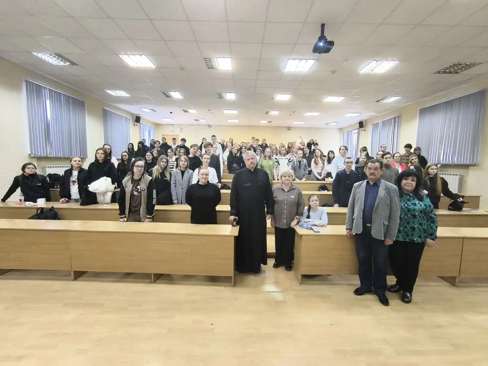 Первокурсники четырех институтов КГУ собрались на семинар-беседу о духовно-нравственных...