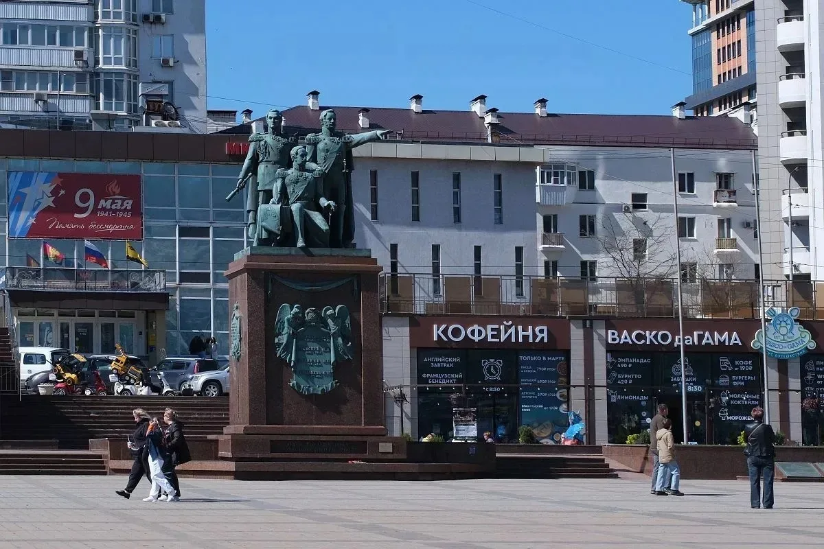‼️ В Новороссийске 74 вывески на иностранных языках заменили на русские

С начала года в городе пров
