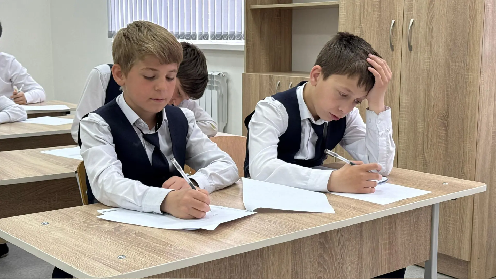 На этой неделе у нас в школе прошли ВПРы в 4х и 5х классах.