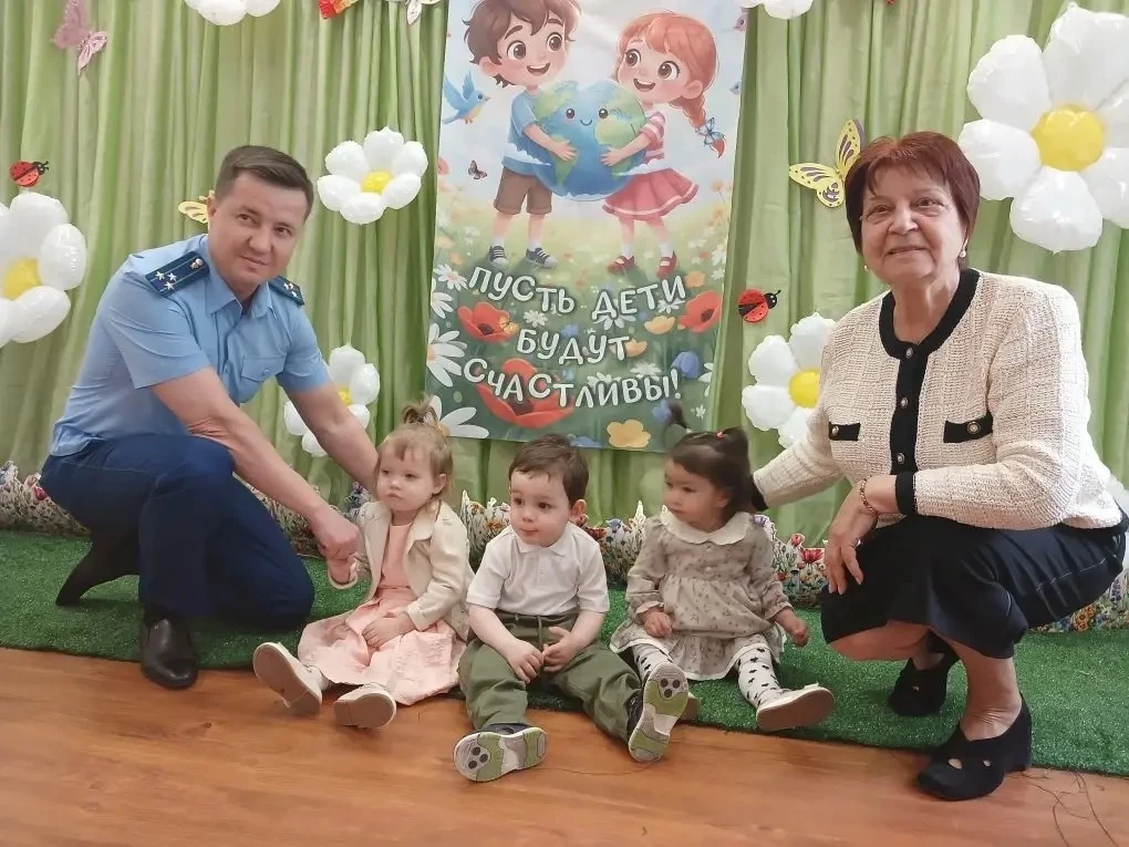 😊🎁Сегодня, в этот замечательный День защиты детей, особенным гостем стал для ребят из...