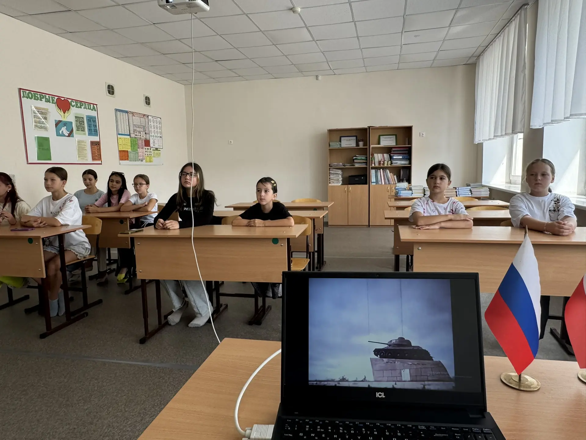 🎬 Кинолекторий «Огненная дуга» в нашей школе 🎬