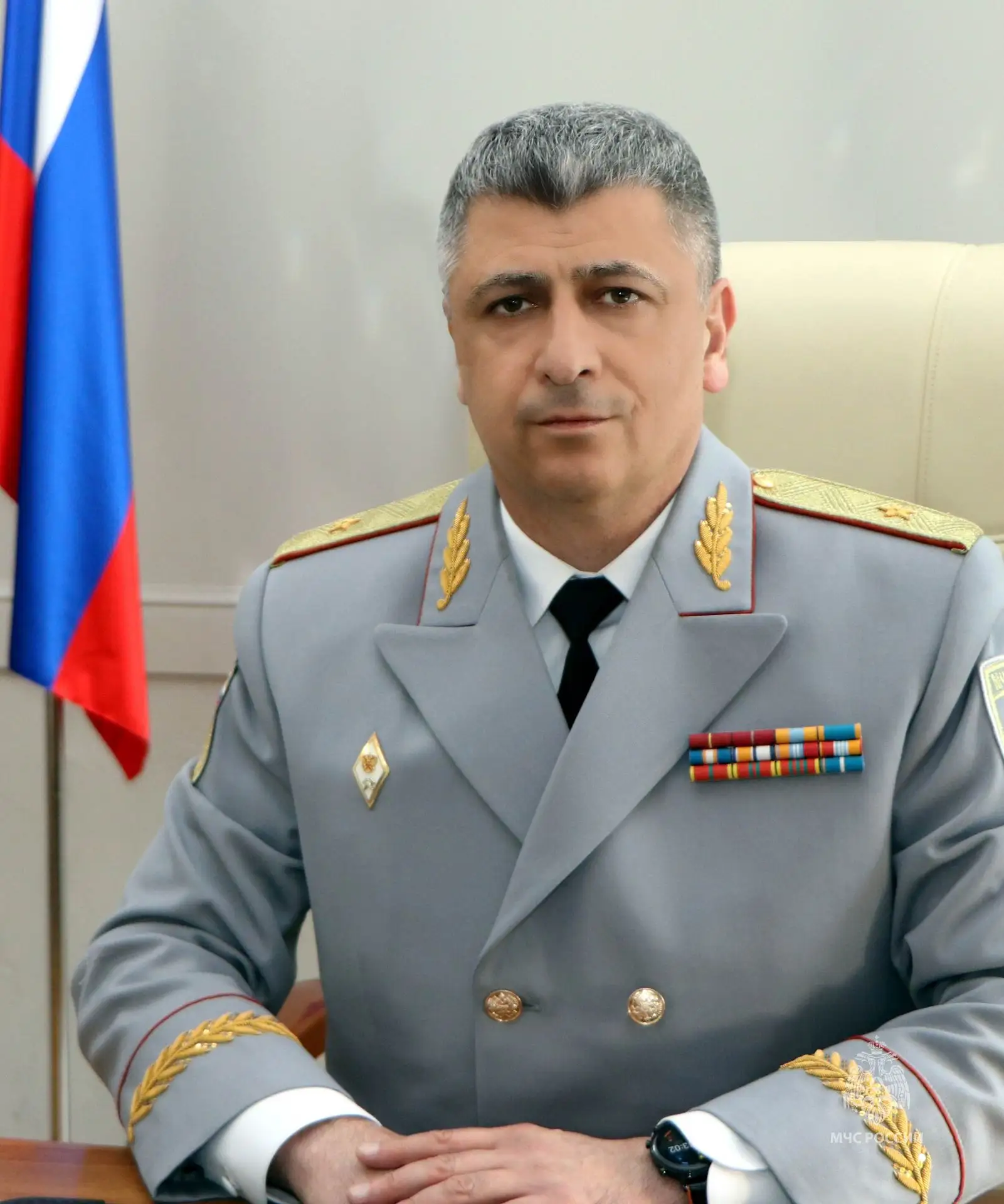 Поздравление начальника Главного управления Апреля Агакишиева с Днем гражданской оборон...