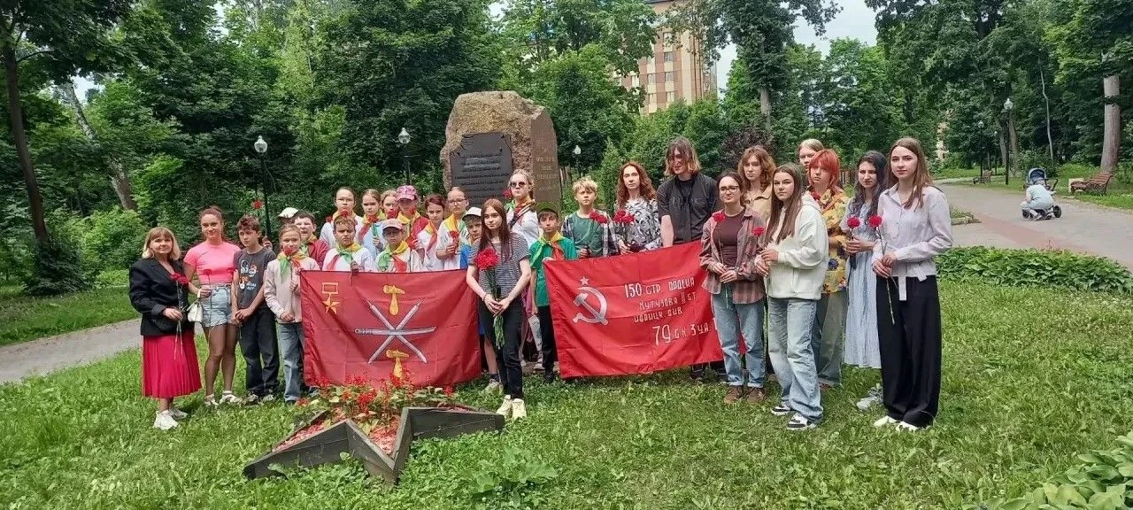 Семейный МФЦ присоединился к акции «В память о героях!»