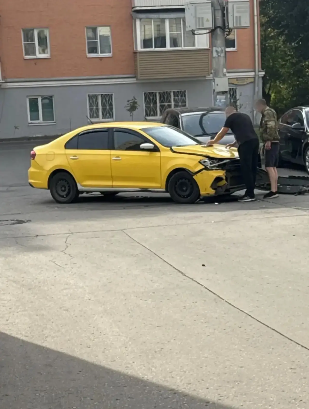 ❗️ Недоброе утро на Шухова, там произошло ДТП