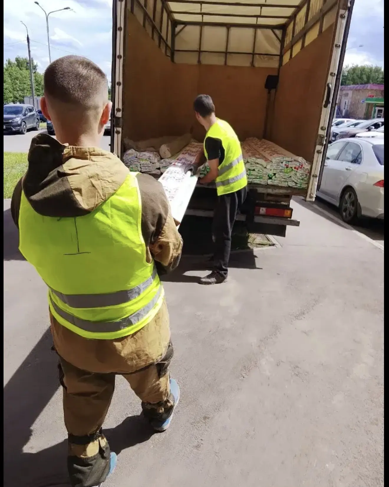 Срочно требуются люди на демонтаж 🛠️