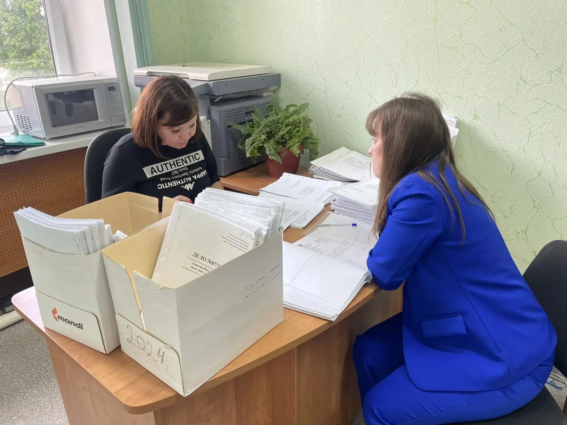 Сотрудниками Главного управления юстиции Удмуртской Республики осуществлен плановый выезд в Админист