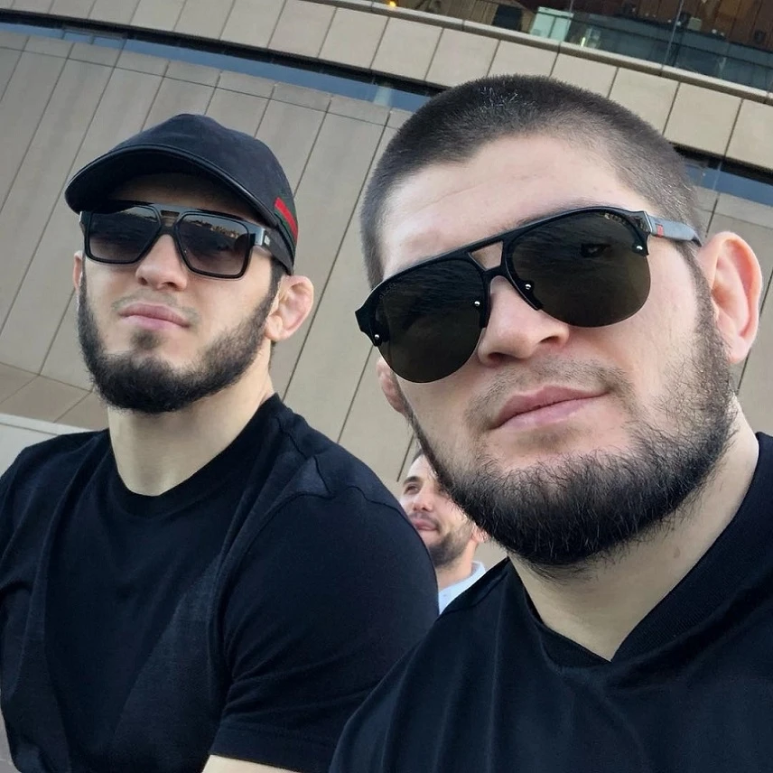 Ислам Махачев назвал топ-4 величайших бойцов в истории UFC