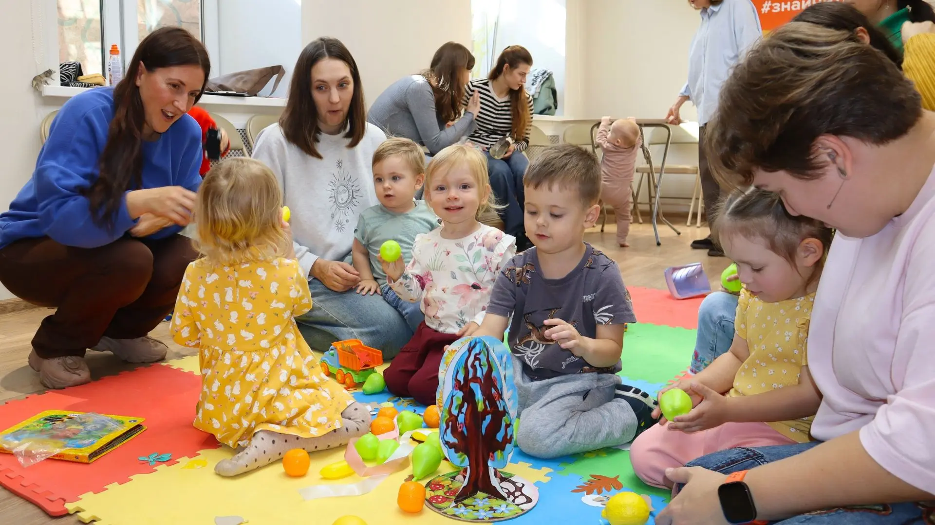 ✨В нашем филиале — детской библиотеке вновь собрались участницы проекта «Мама в ресурсе».