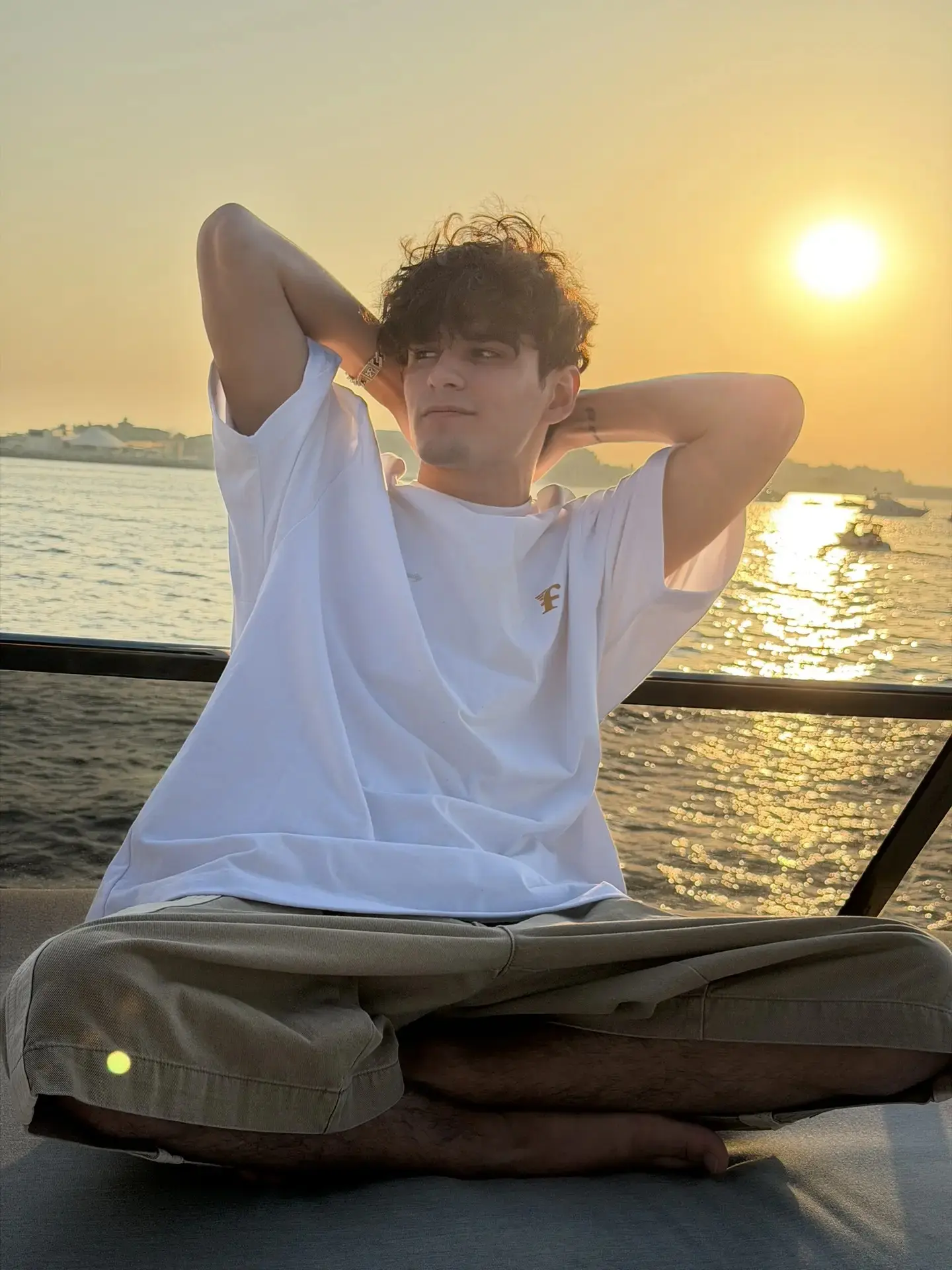 🌅