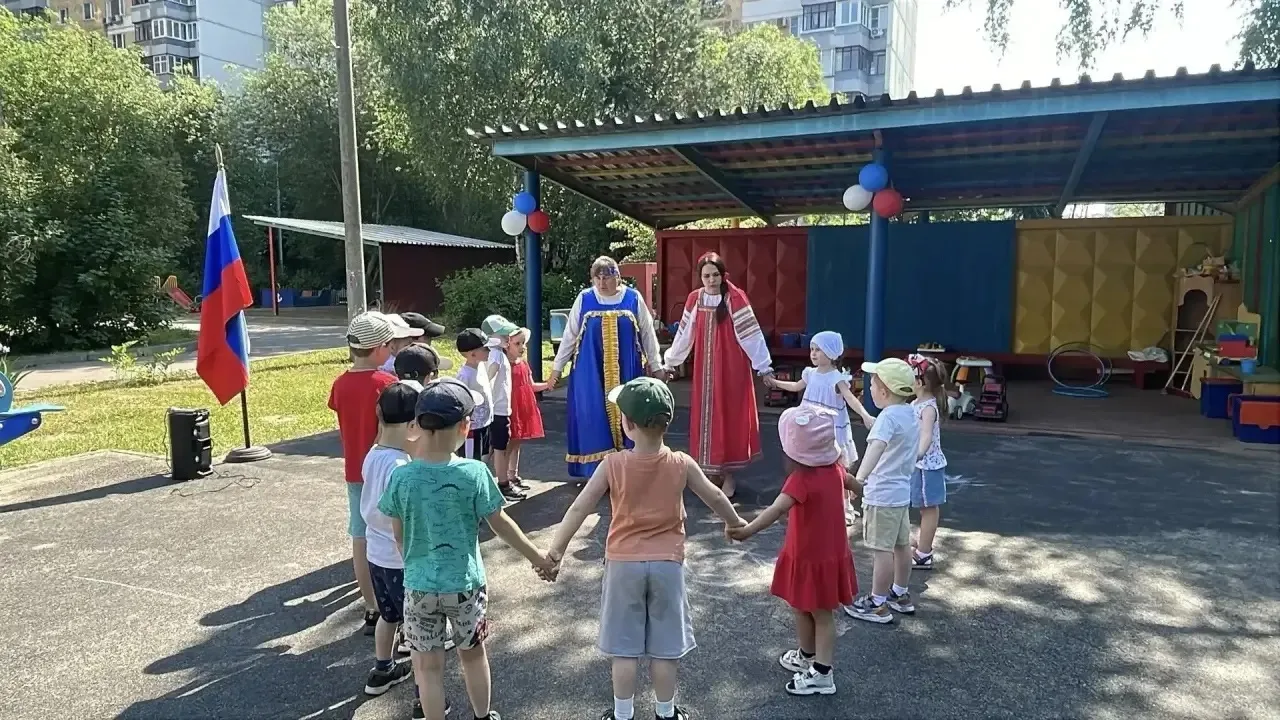 12 июня вся страна отмечает важный государственный праздник. Наши детские сады не остались в стороне