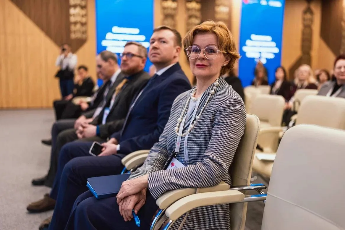 Окружную клиническую больницу Ханты-Мансийска отметили на региональном уровне   На расширенной колле