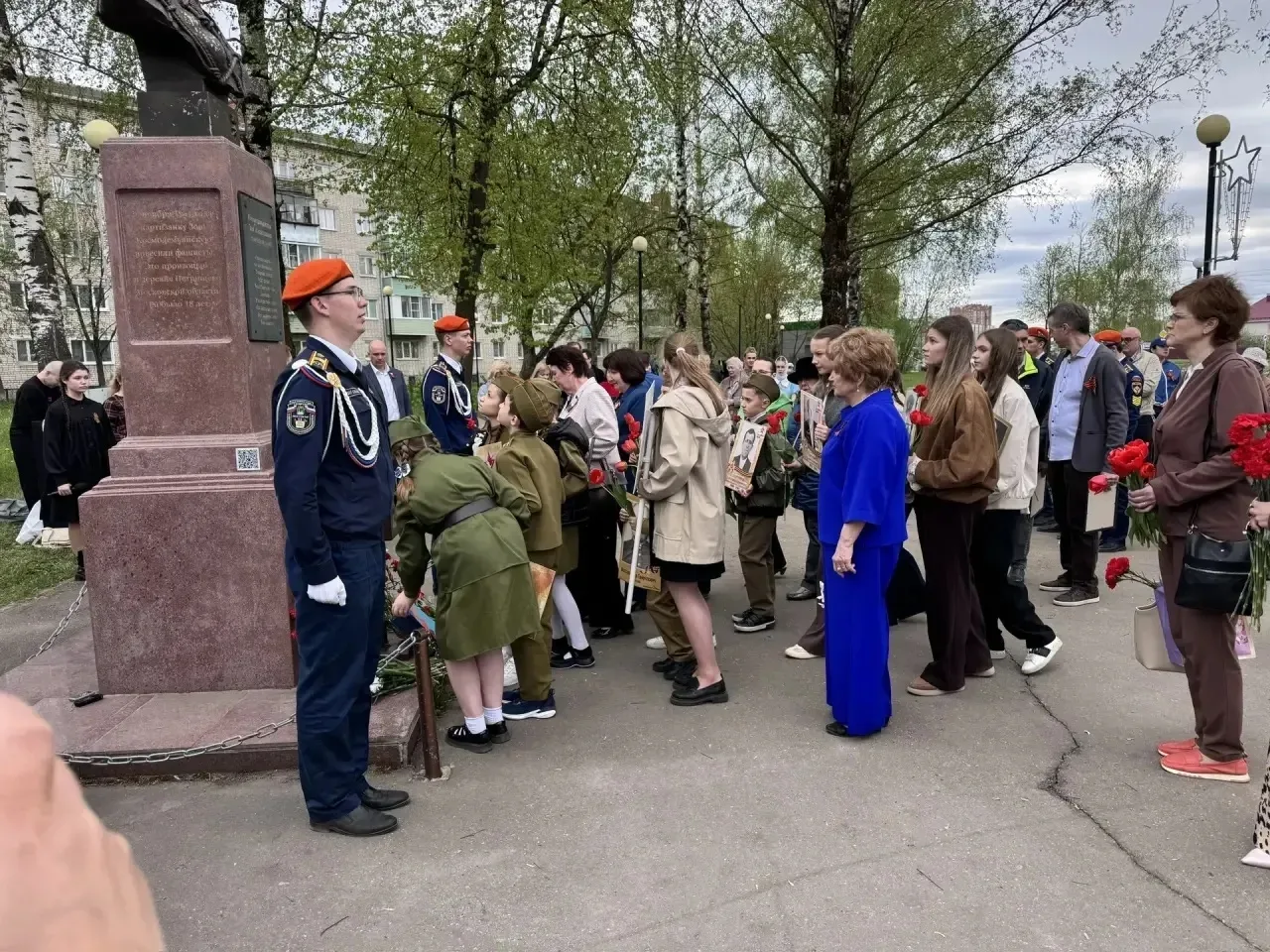 Сегодня 8 мая состоялось традиционное мероприятие в сквере Зои Космодемьянской. Фронтовая бригада уч