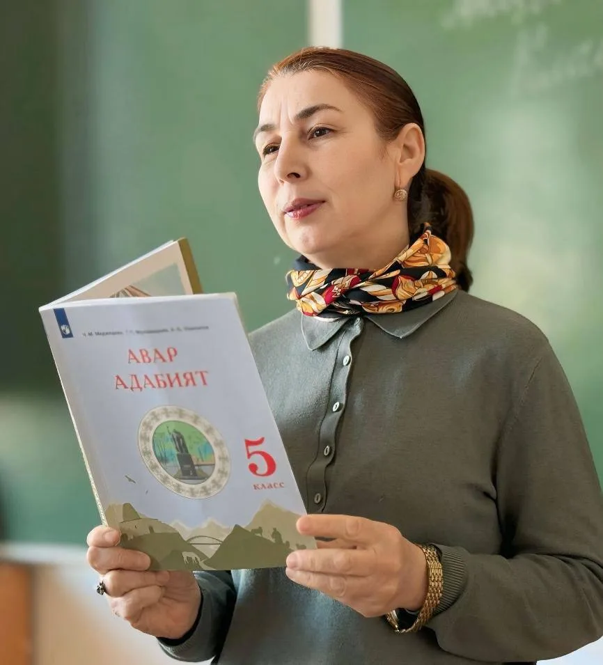 Хранители аварского слова и литературы. Мы с гордостью представляем вам команду учителе...