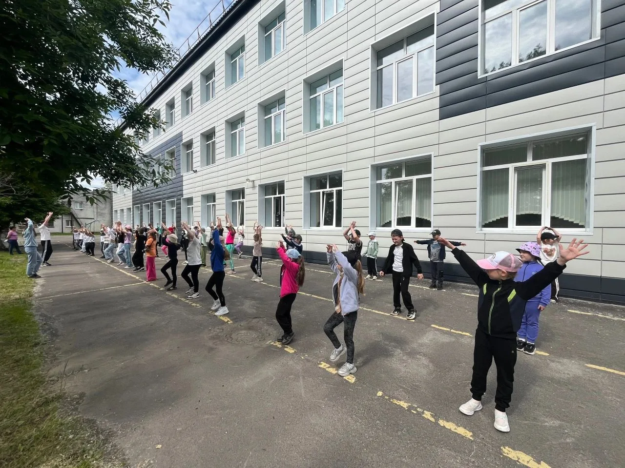 🏋🏻 Сегодня в нашем пришкольном лагере царила атмосфера спортивного азарта и веселья! День начался 