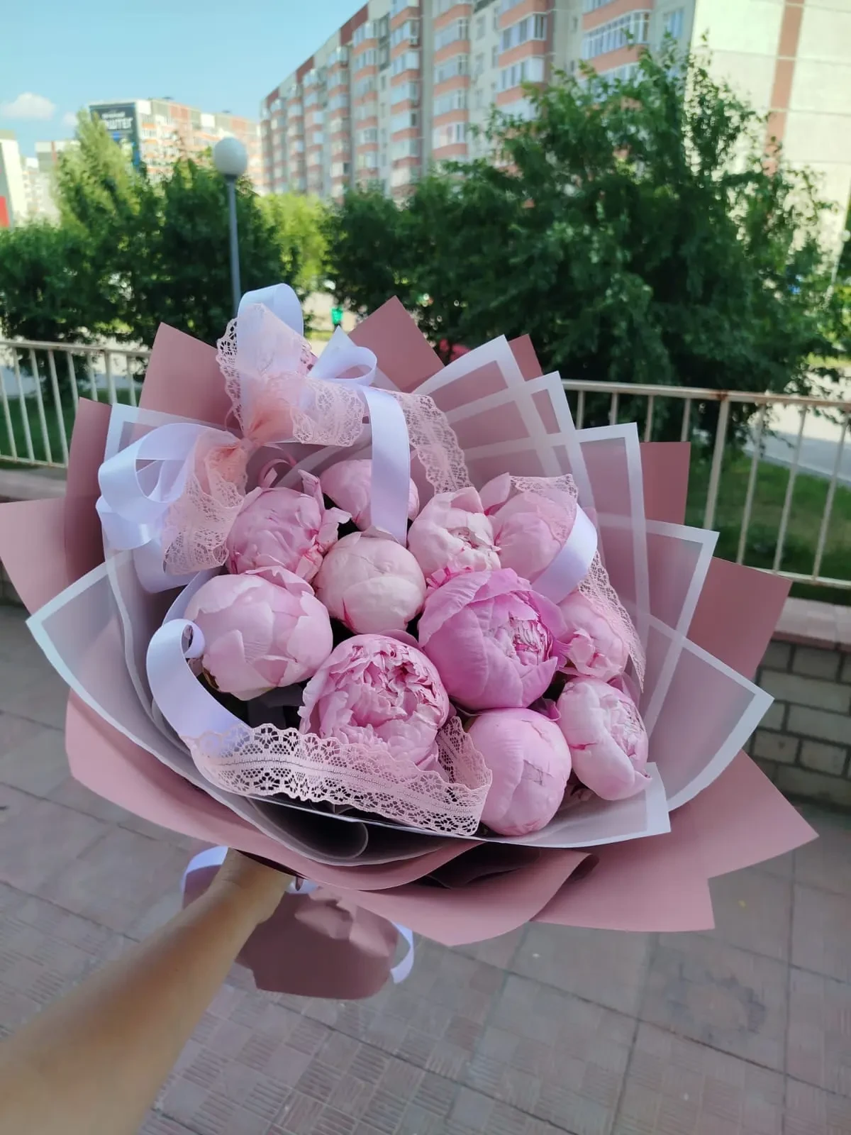 Прекрасные цветы по поводу и без!
Сделать заказ можно так:
📝 в сообщения сообщества -https://vk.com