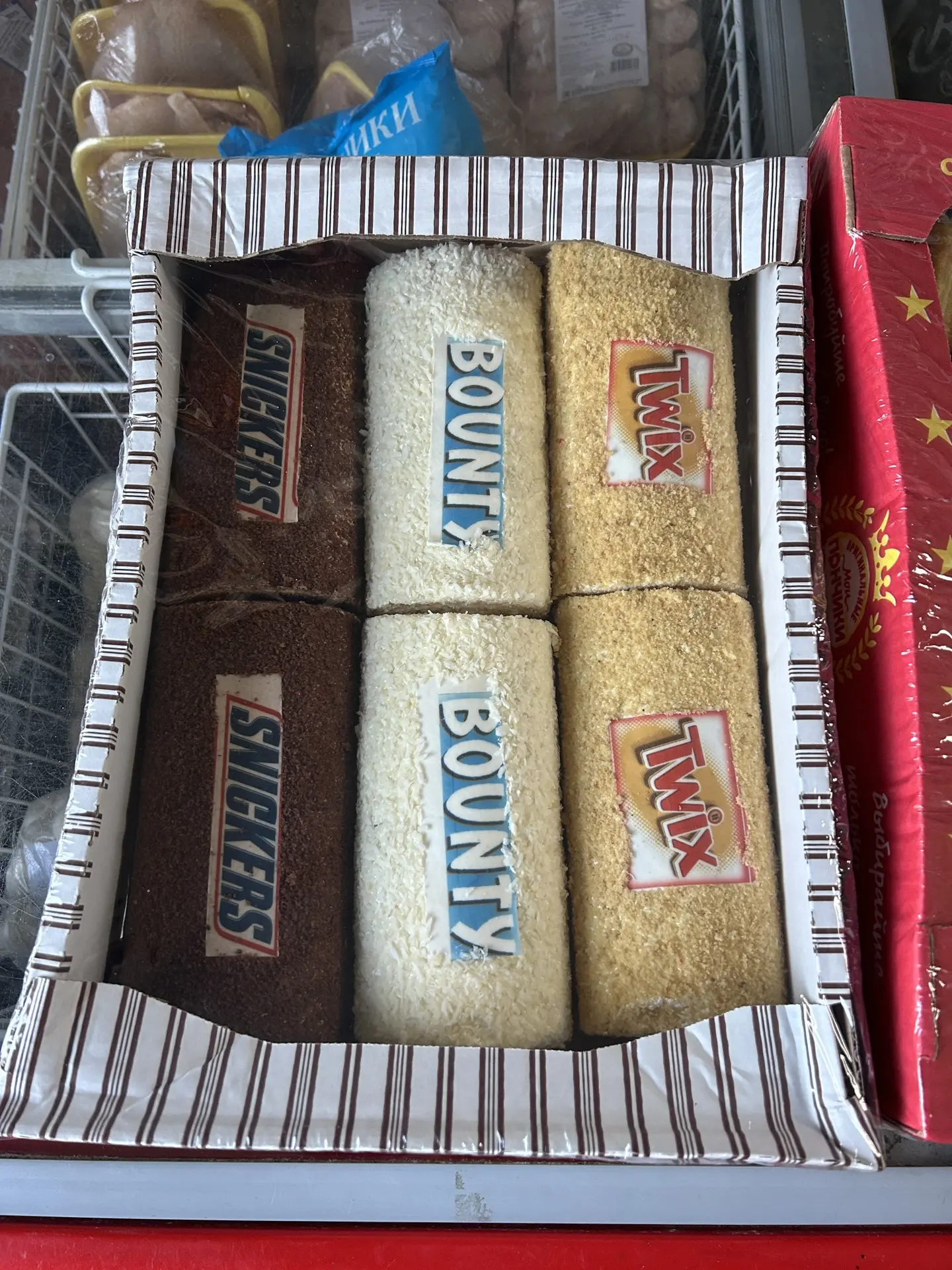 Пирожные и выпечка ждут вас 🥐