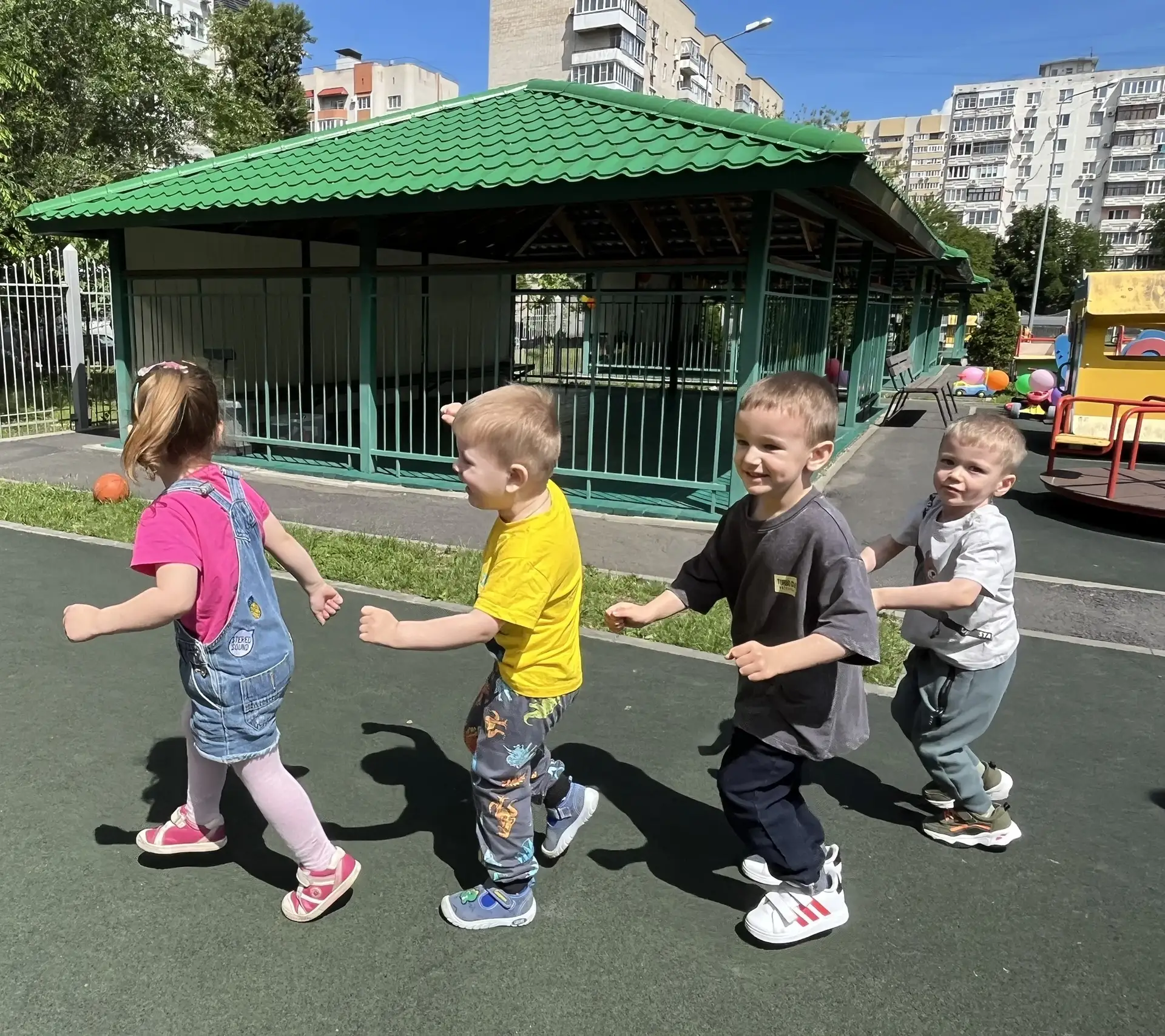 ☀️Солнечный день, звонкий смех и море энергии — именно так прошёл наш спортивный праздник «День бега