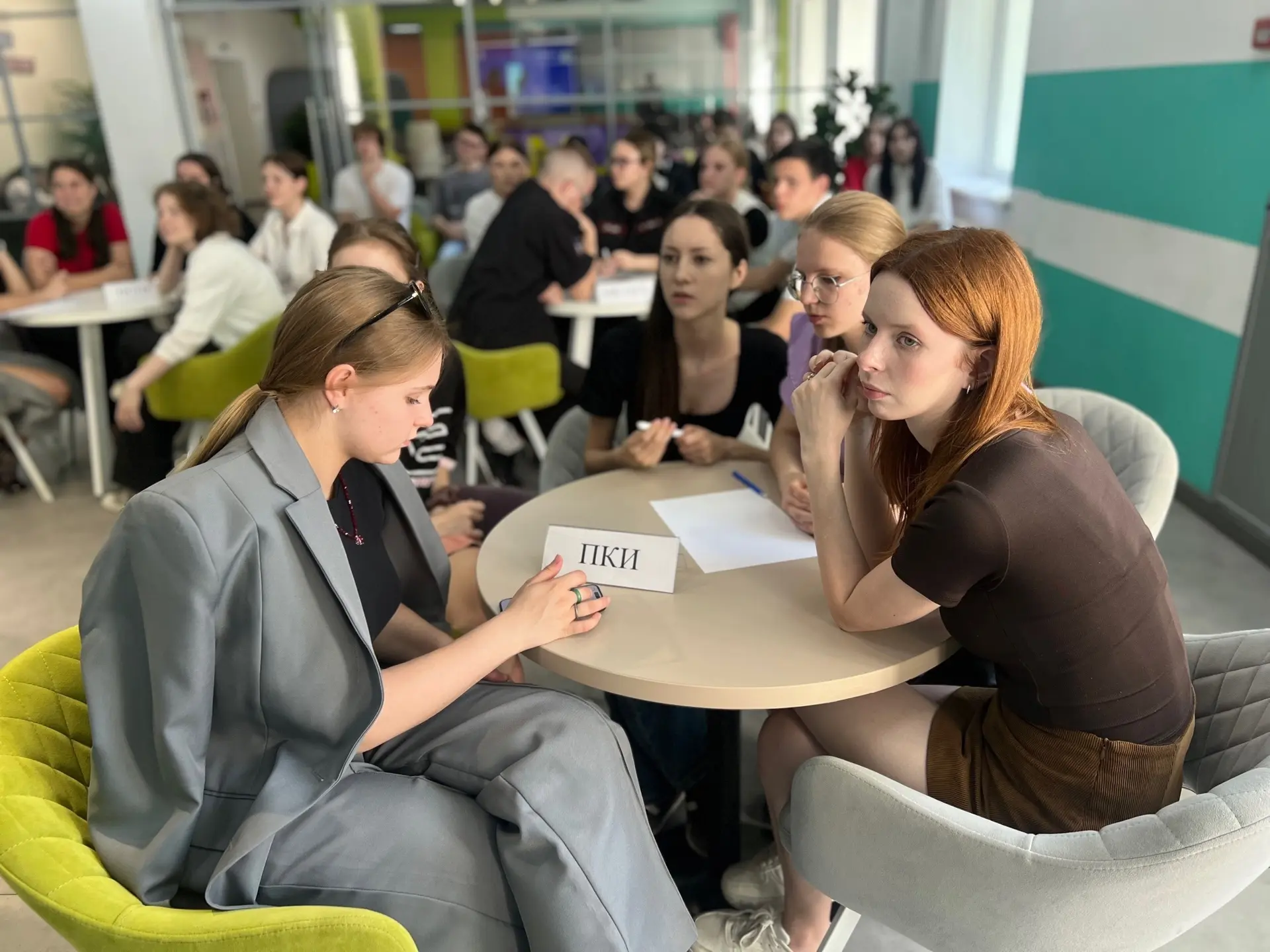 🎓 В Пензе прошла просветительская викторина ко Дню славянской письменности!  Студенты из Многопрофил