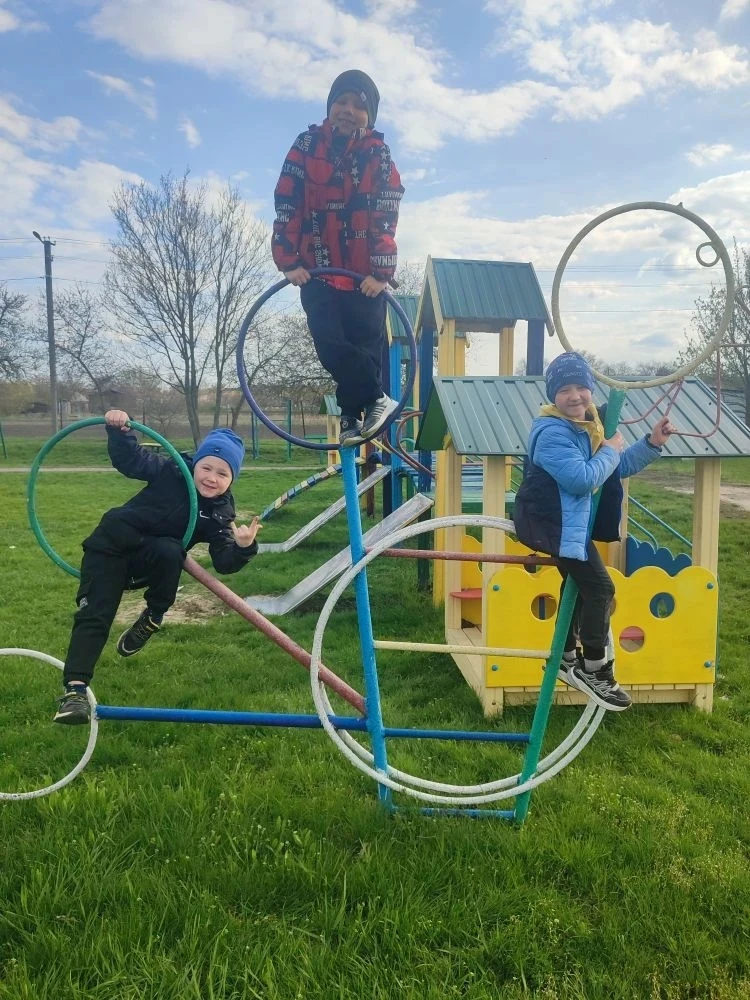 Мой весёлый, звонкий мяч,