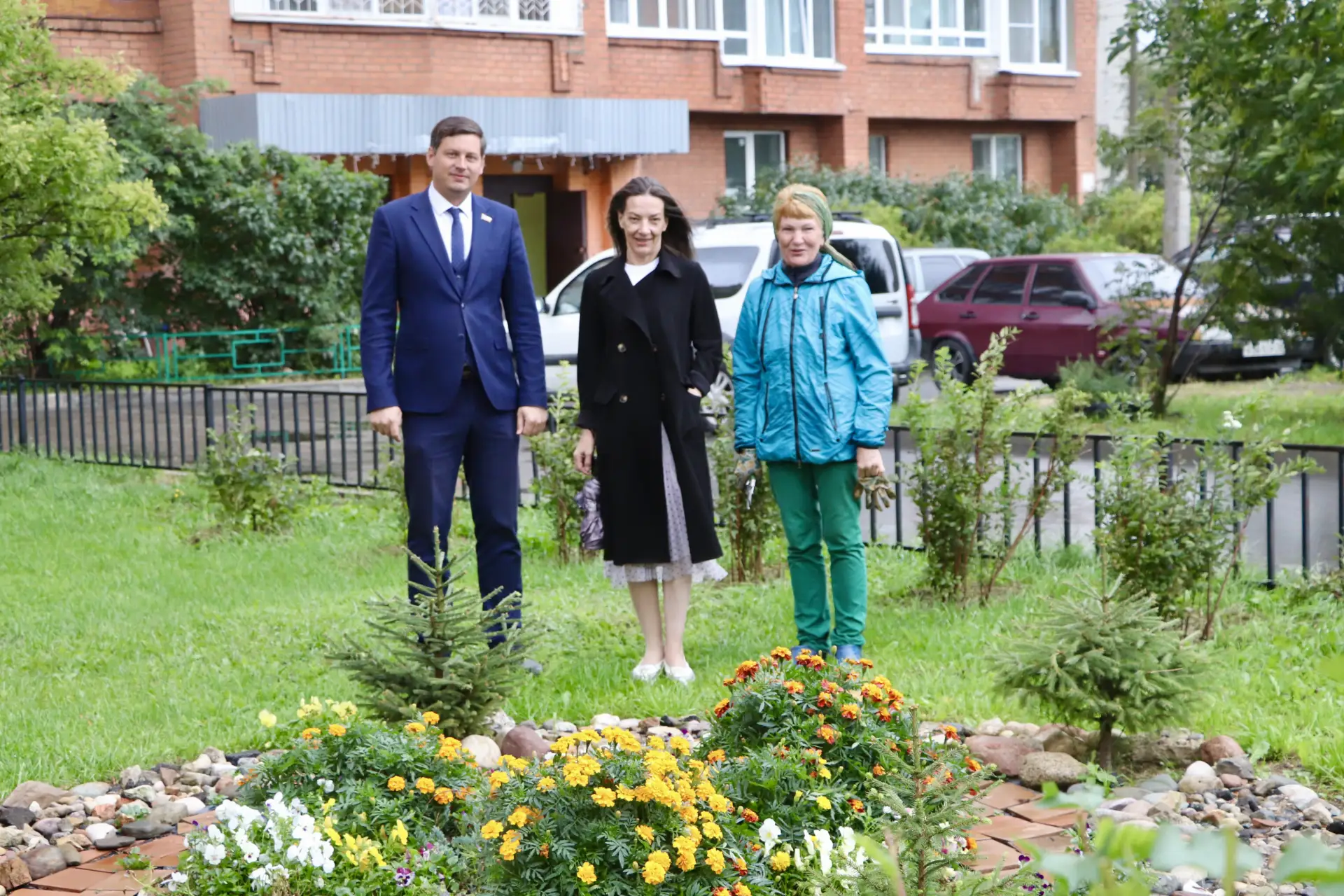 Отнюдь не просто вырастить цветы.
