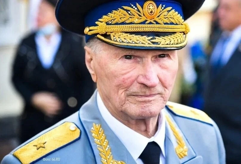 НАРОДНАЯ СТРОЙКА «ДОМ ГЕРОЯ». Сбор средств! На реке Чусовой воссоздается дом Героя Сове...