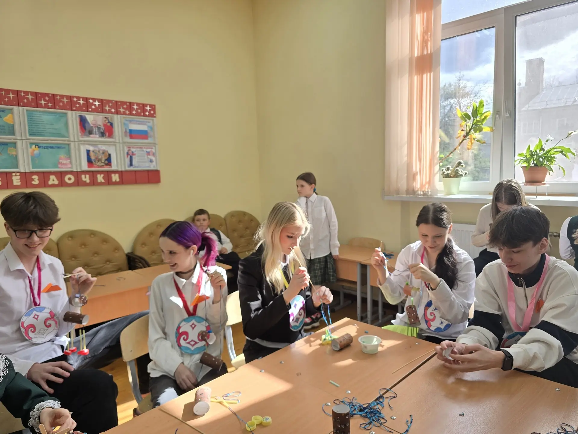 Наши «Эрудиты» покорили фестиваль «День Земли»! 🌍  Команда 9 Г класса «Эрудиты» достойно представила