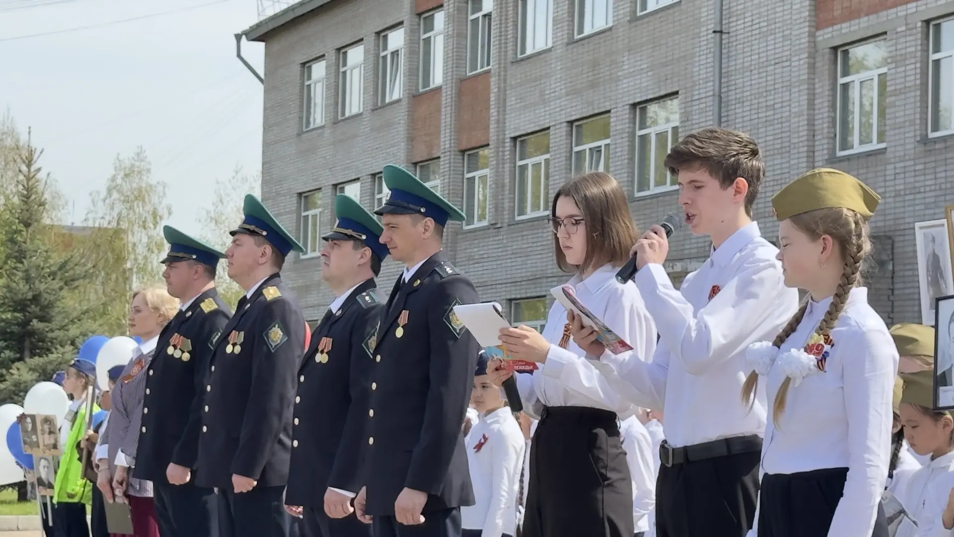 9 Мая — день, наполненный гордостью и светлой памятью. Сегодня в нашей школе состоялся торжественный