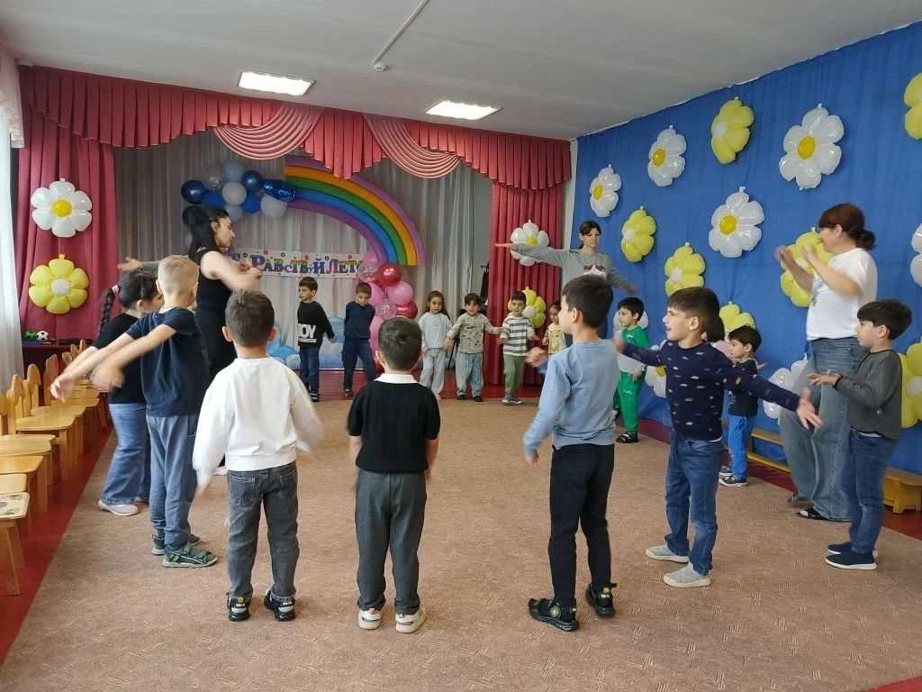 ✨В нашем детском саду весело встретили первый день лета☀️ С огромной радостью отметили ...
