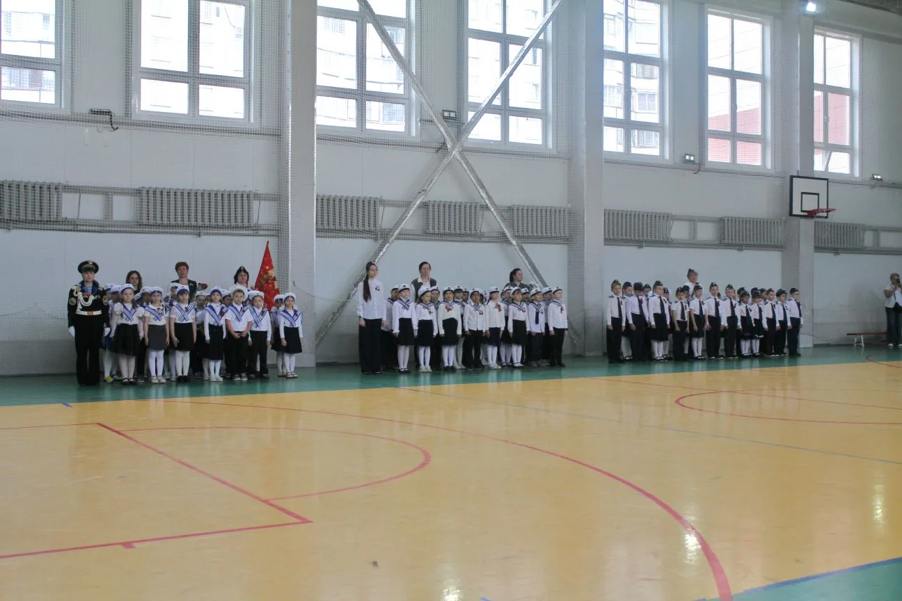 Гордимся! Парад Победы состоялся!  Сегодня в МБОУ СОШ № 183 прошёл торжественный Парад Победы, посвя
