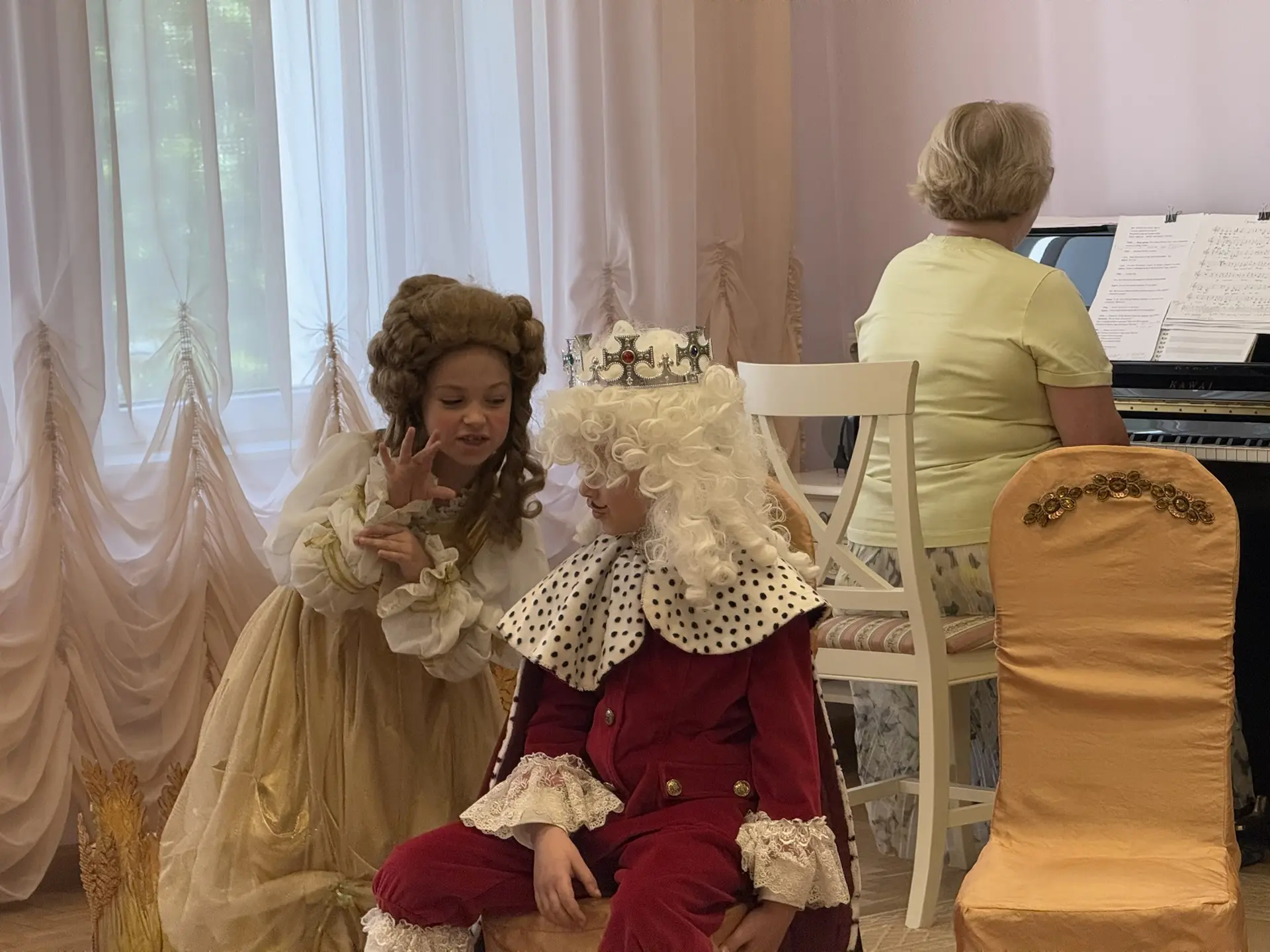 Кот в сапогах 🎭  Досталось трём братьям от отца наследство. Старший получил мельницу, средний – осла