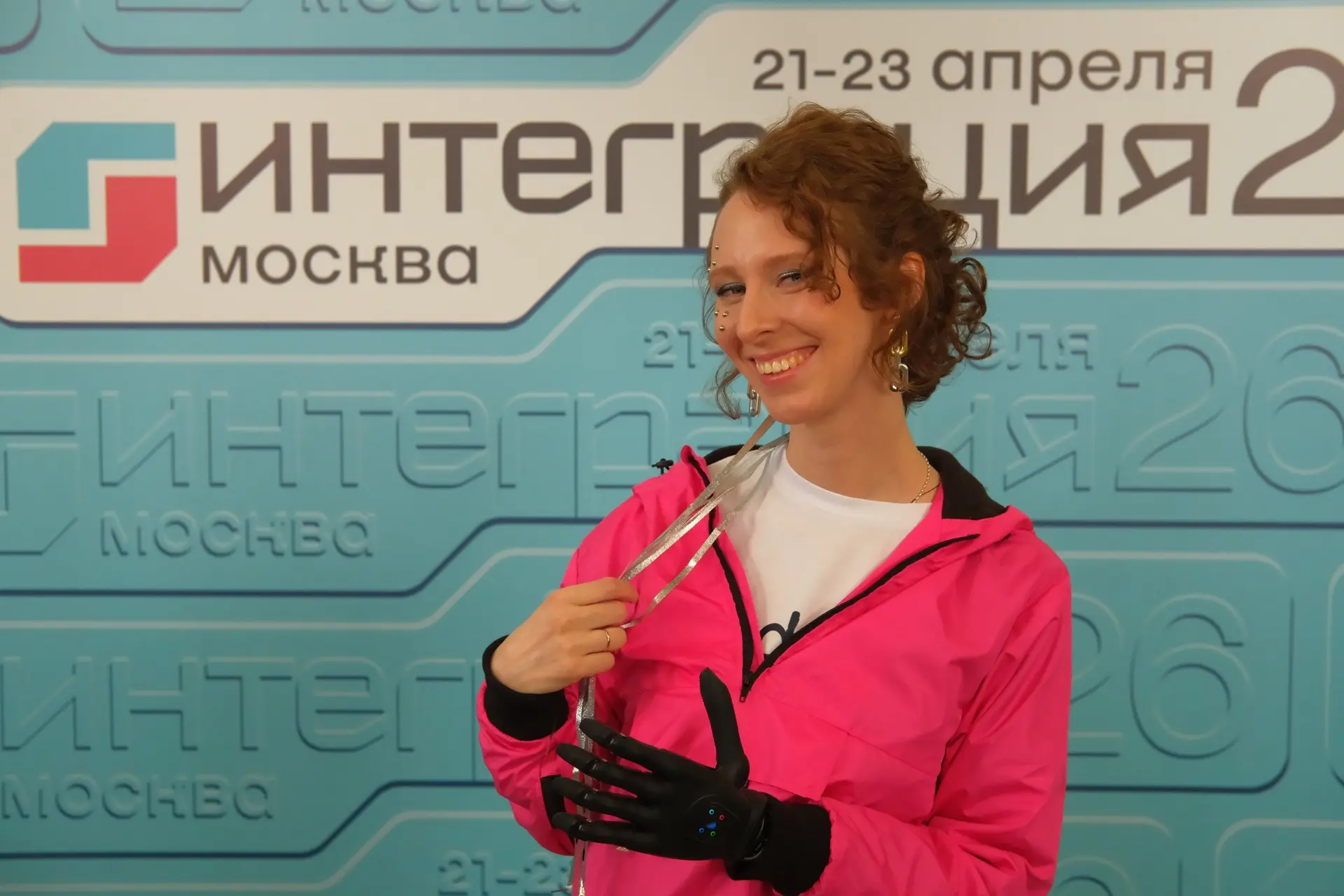 Мы с радостью делимся с вами яркими моментами с невероятного показа мод, который состоя...