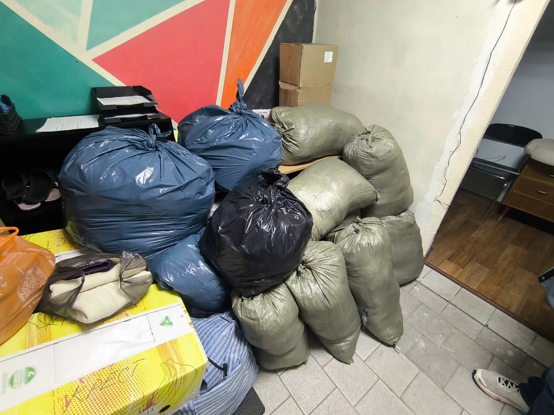 Вместе с МОМОО "Перспектива" собрали, упаковали и доставили гуманитарную помощь в Мурманское отделен
