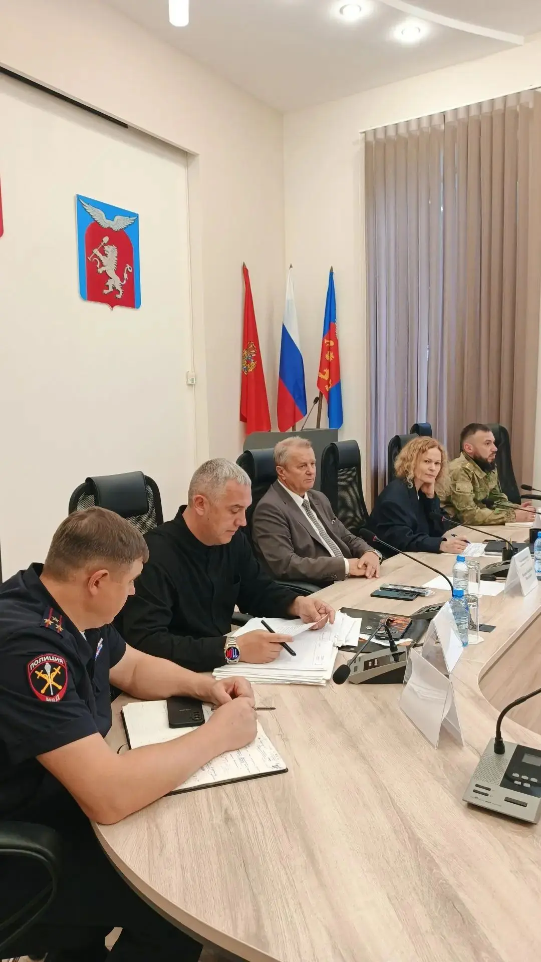 📌в администрации обсудили ситуацию, сложившуюся в округе: по выходу медведей и угрозе ...