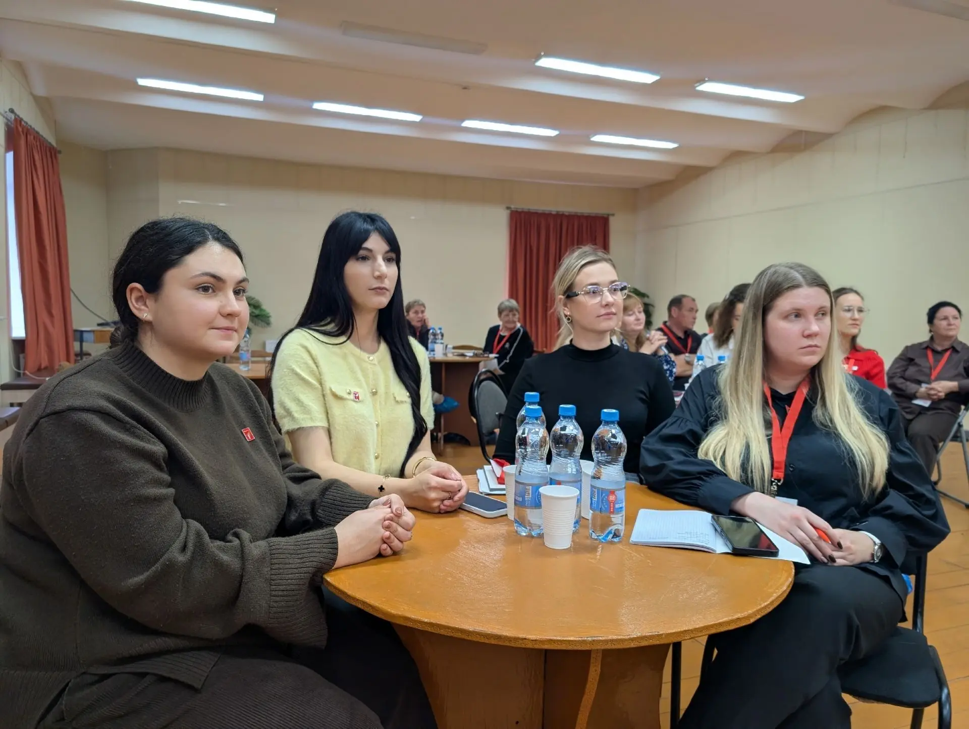 СОБРАЛИСЬ ПЕРВЫЕ