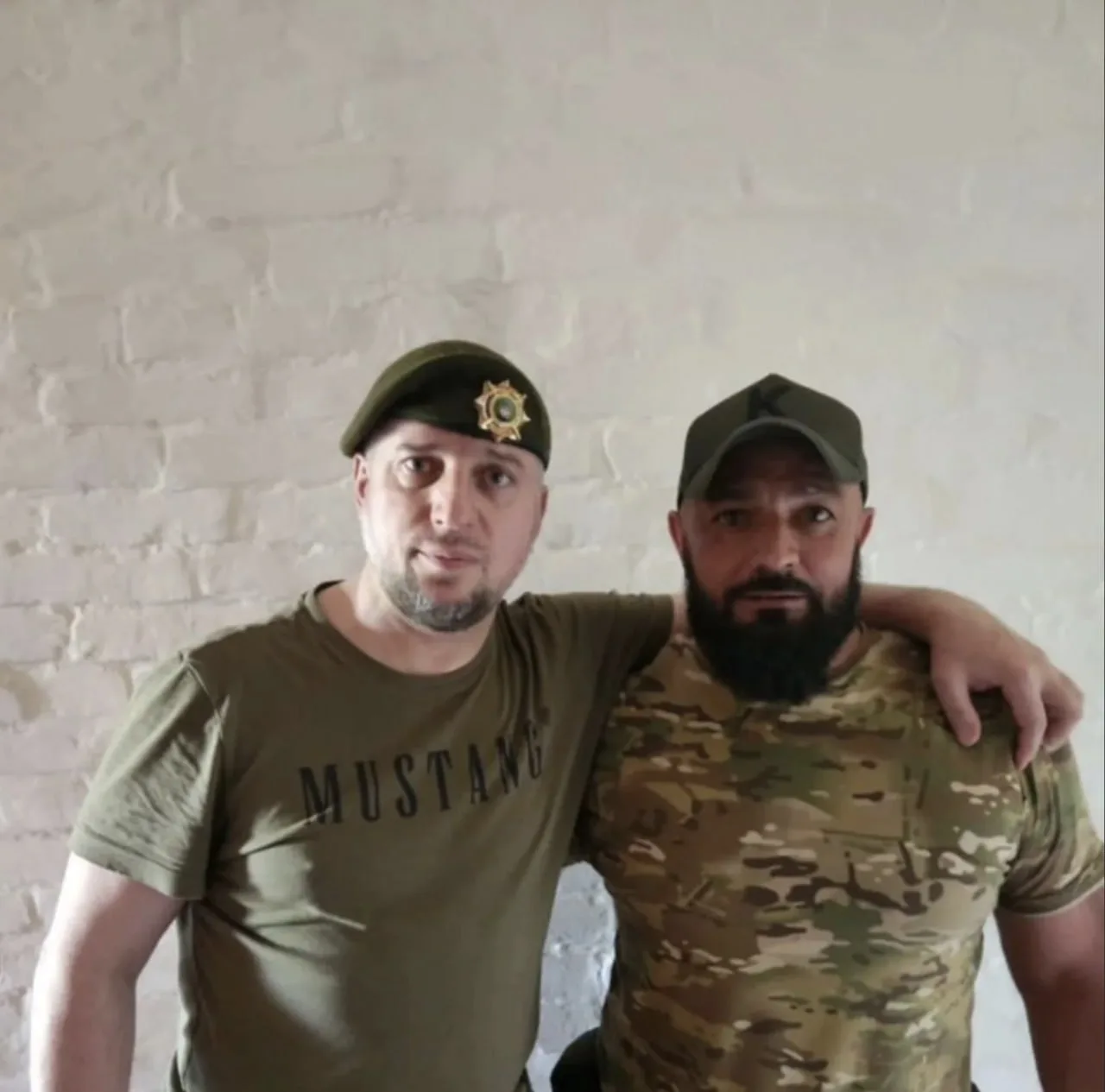 А вот эти кадры — уже точно никакой не ИИ и не компьютерная графика, а вполне суровая и очень дорога