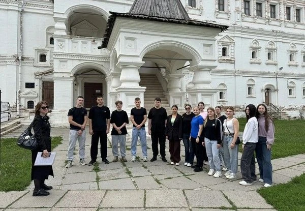 Абитуриенты академии познакомились с главными достопримечательностями Рязани
 
Сотрудники отдела вос