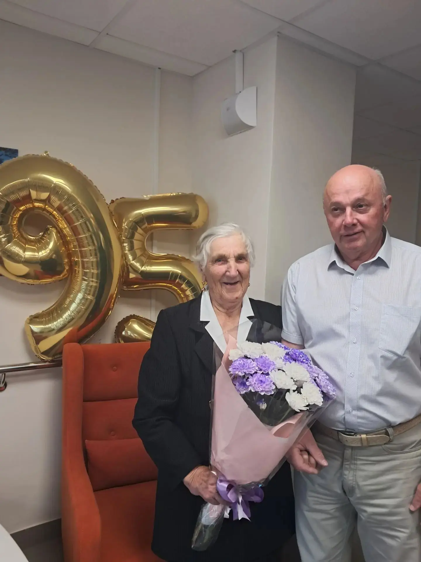 95 лет 🎂 Поздравляем с юбилеем! 

На днях мы поздравили нашу дорогую проживающую — Русанову Алексан