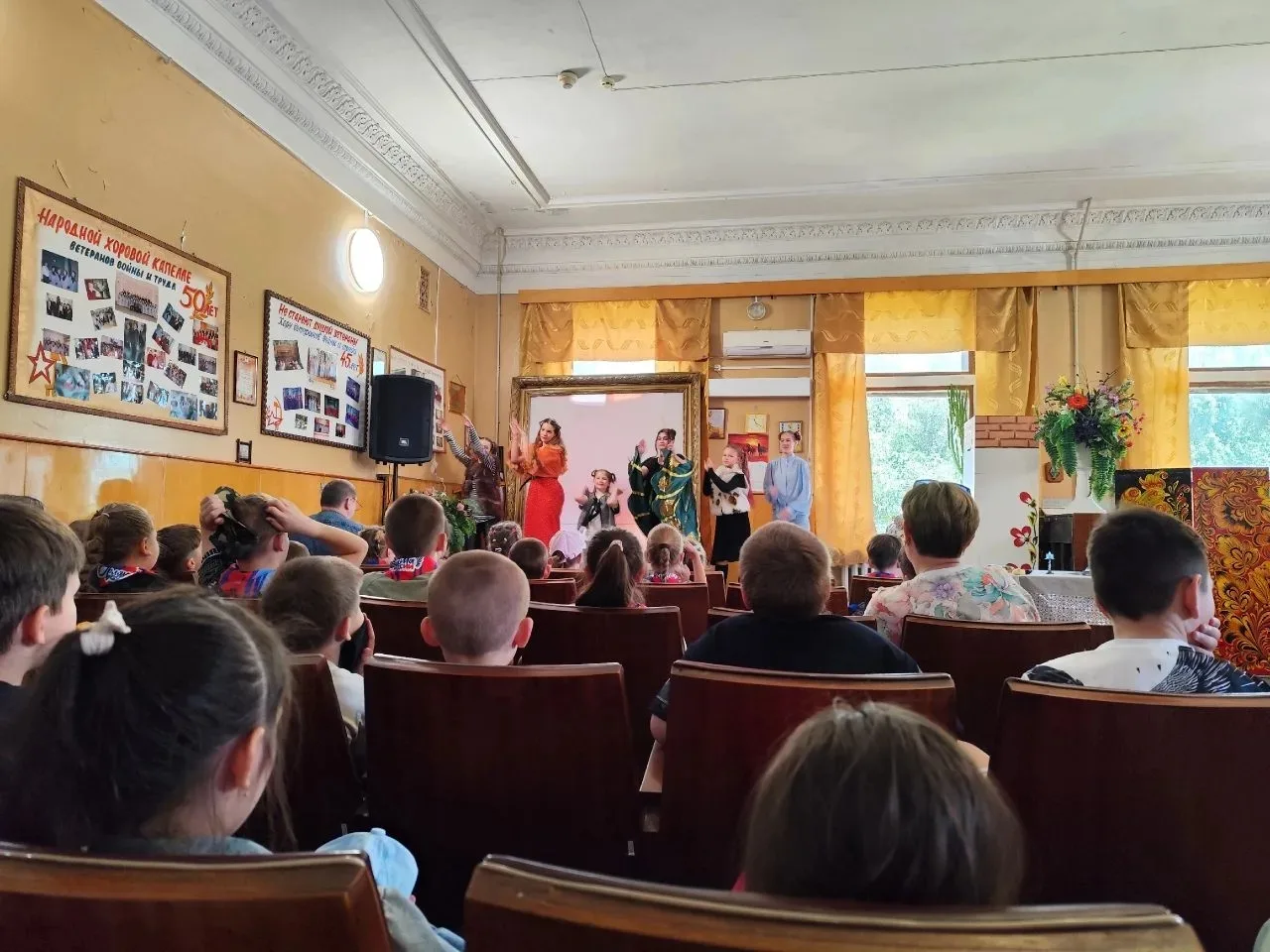 ✅🔔А после активного начала дня, интеллектуальная встреча. Встреча прошла в ДК ЖД с нар...