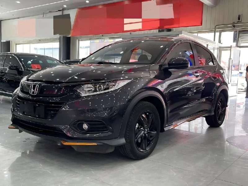 🚗 Honda Vezel 2WD Phantom Night Pioneer Edition

Свежий городской кроссовер с выразительным тёмным 