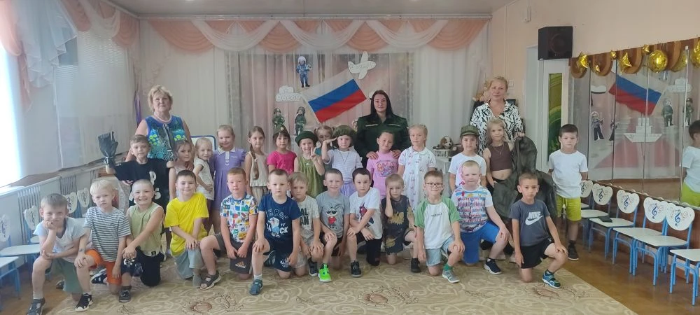 🇷🇺А мы продолжаем неделю Российской армии. 
⭐И сегодня у нас состоялся "День военных профессий"! У
