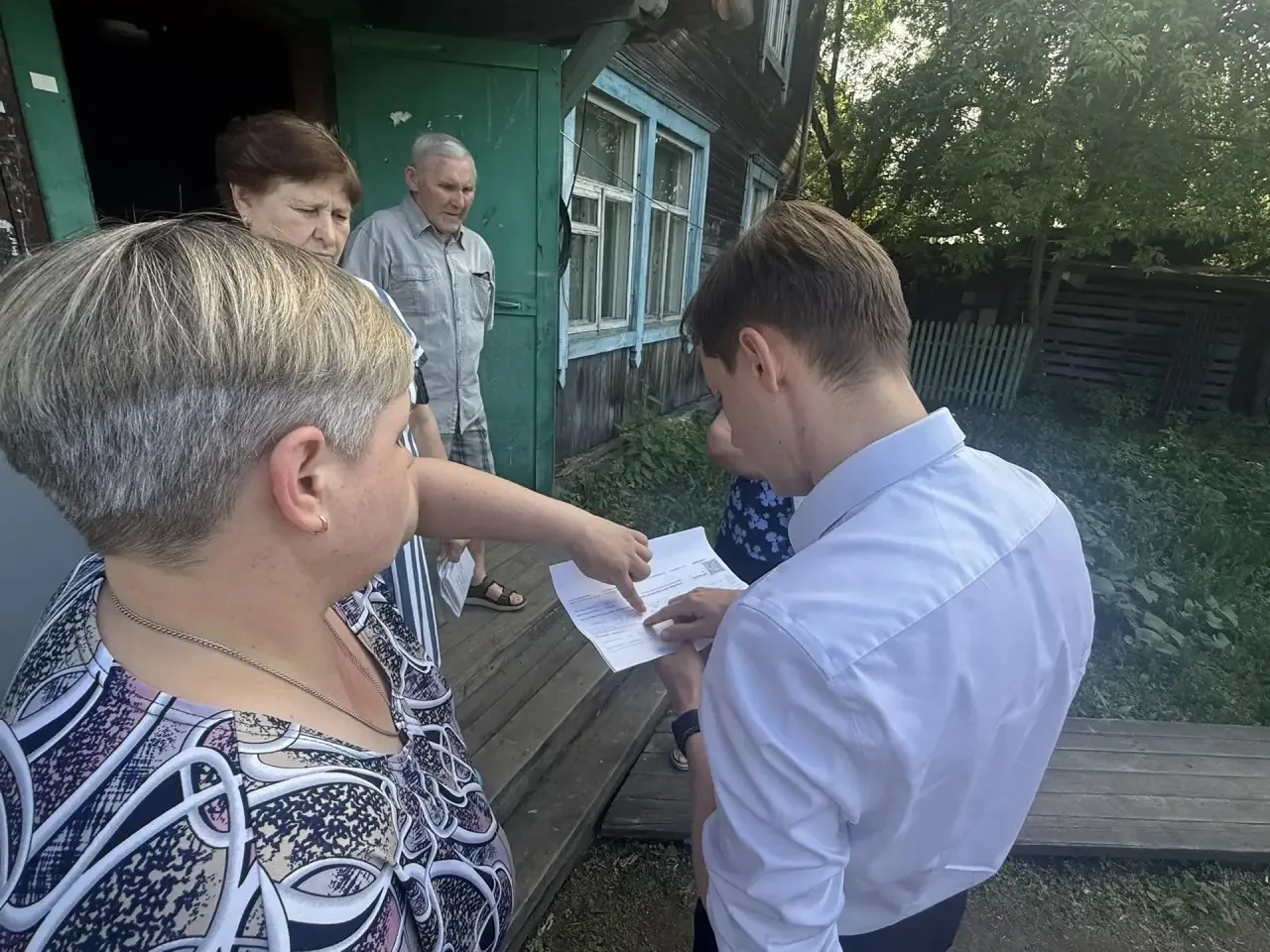 Когда за две лампочки в подъезде платишь три тысячи с квартиры