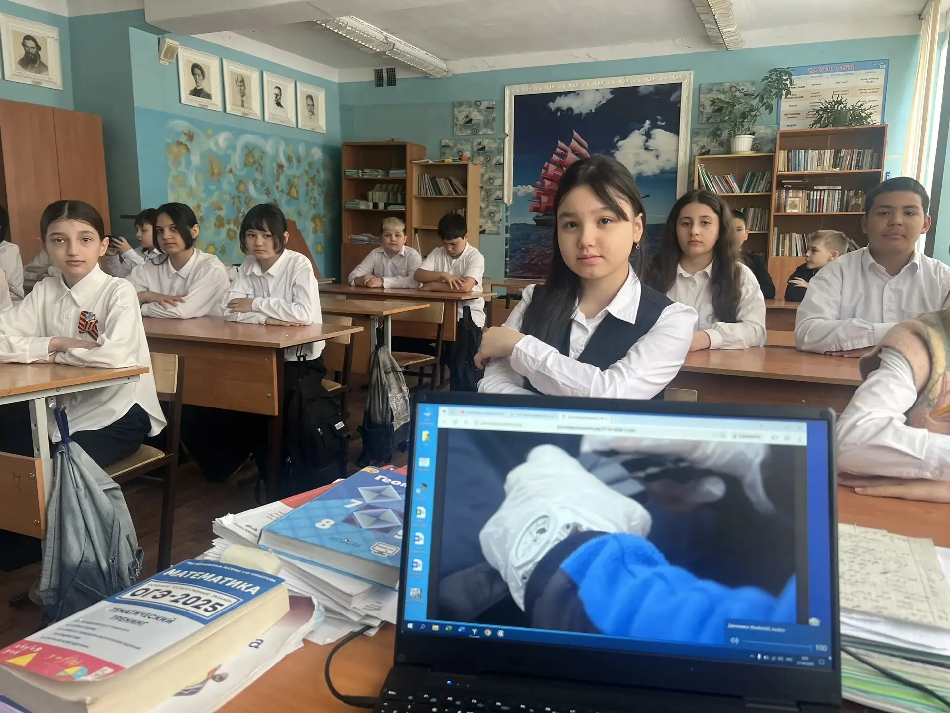 На этой неделе у нас в школе прошли классные часы, посвященные одной из самых трагических дат нашей 