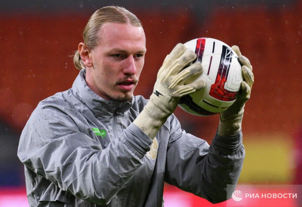 ⚽️⚡️ Матвей Сафонов покинул расположение сборной России