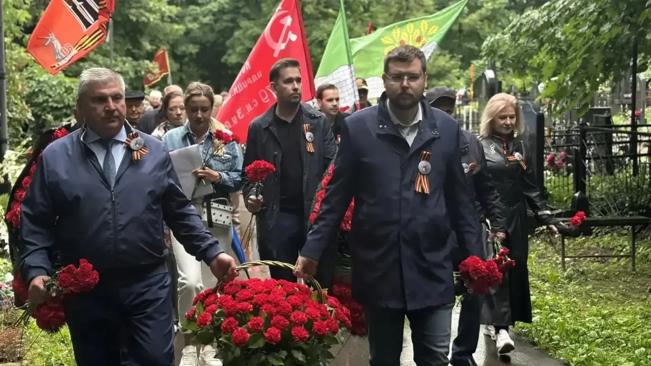 🕯️Вахта памяти на Перовском кладбище

16 июня 2026 года на Перовском кладбище прошёл митинг Памяти 