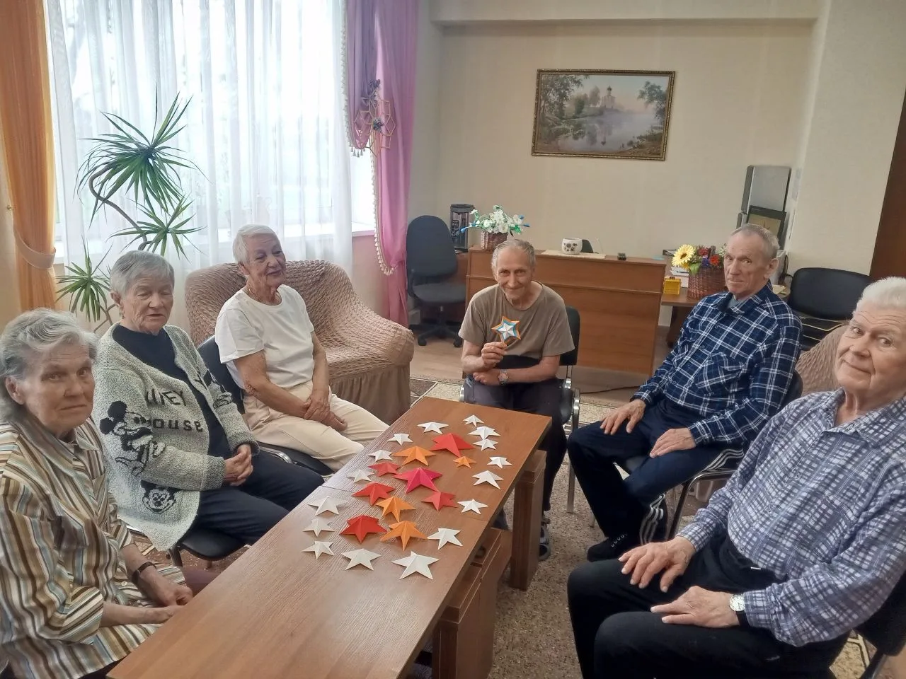 🌟Звезды памяти ко Дню Победы  🇷🇺🏡В преддверии Дня Победы в библиотеке специального дома-интерната дл