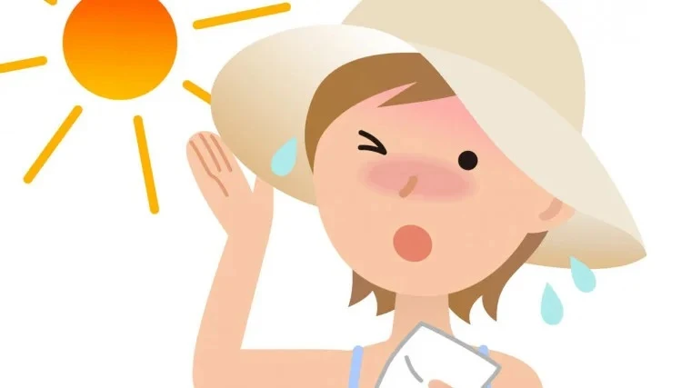 ☀Тепловой удар у ребёнка☀

💕Лето - время прогулок и каникул, но в жару важно быть особенно внимател