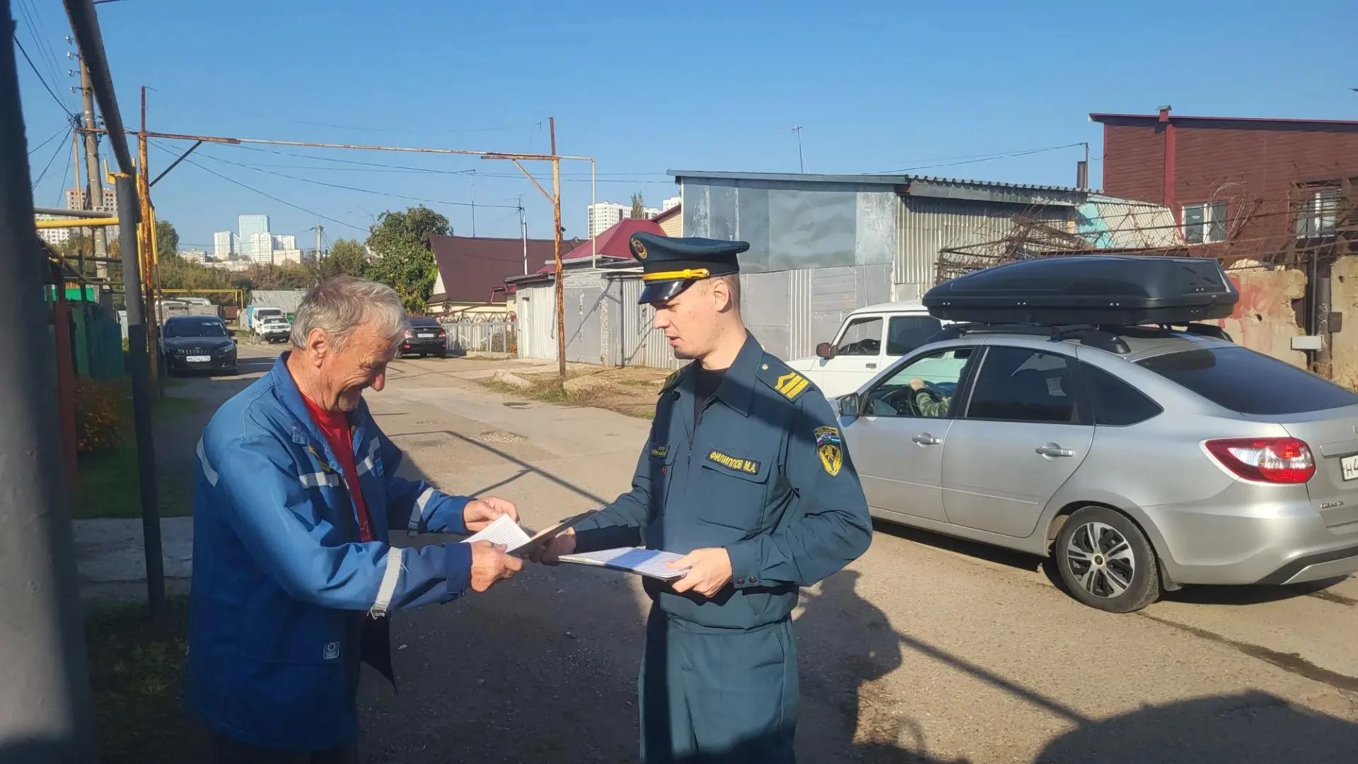 Работа по профилактике пожаров в столице проходит не только в будни, но и в выходные и ...